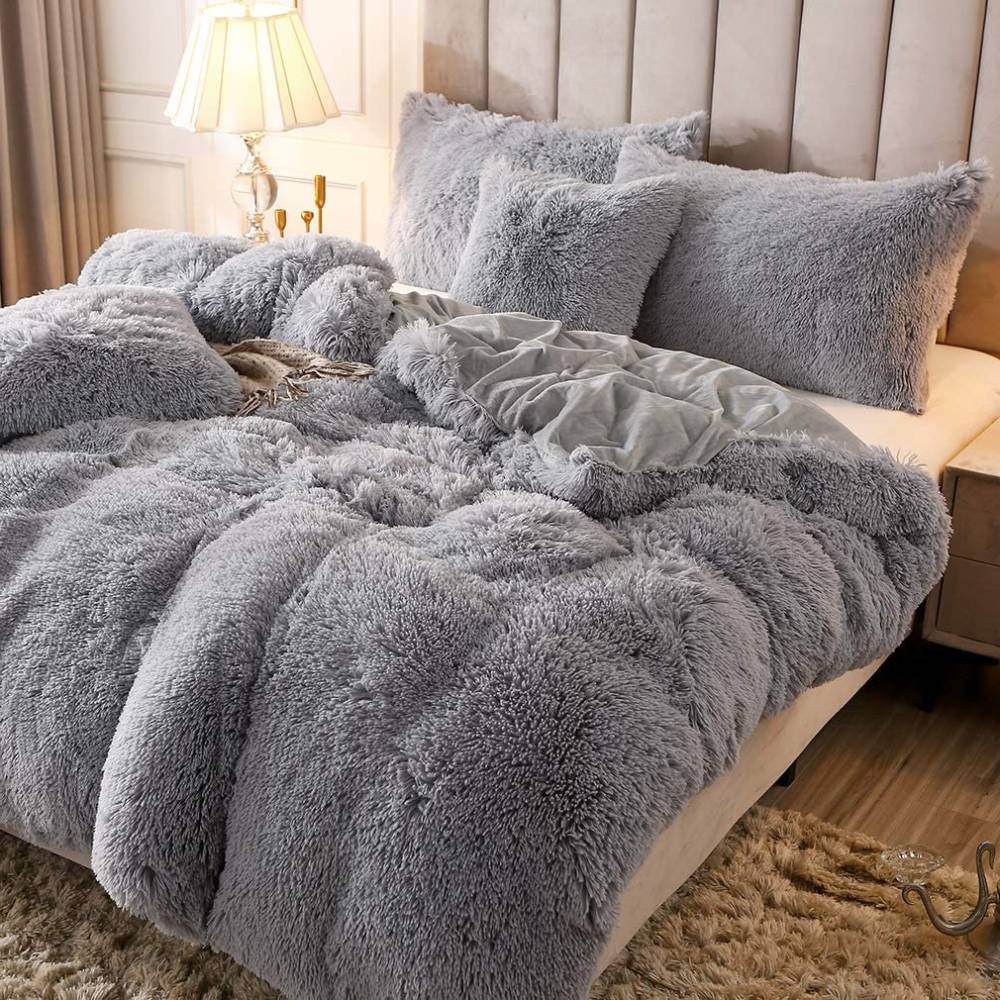 Fake Fur Bedspread: image 6